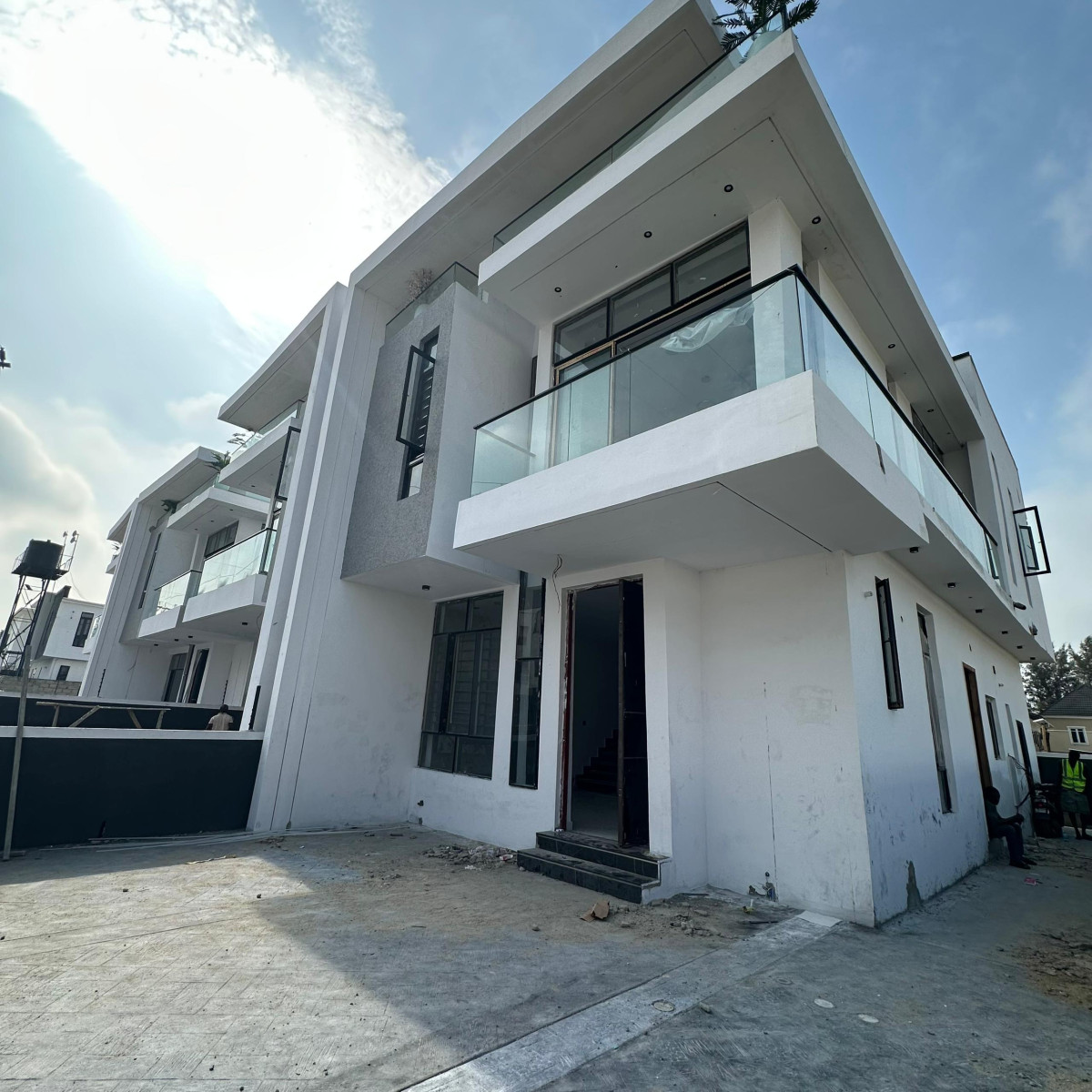 4 bedroom semi detached duplex with bq 
